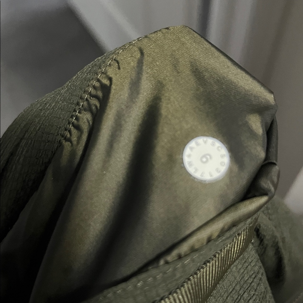 lululemon athletica Non Stop Dark Olive Reversible Bomber Jacket - Picture 12 of 12